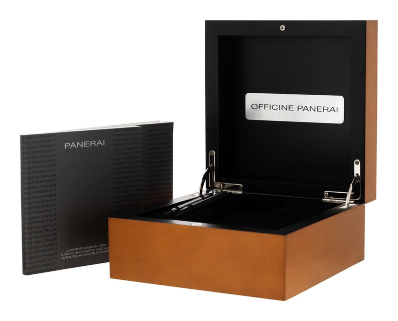 Panerai Luminor 1950 PAM00499 Image 5